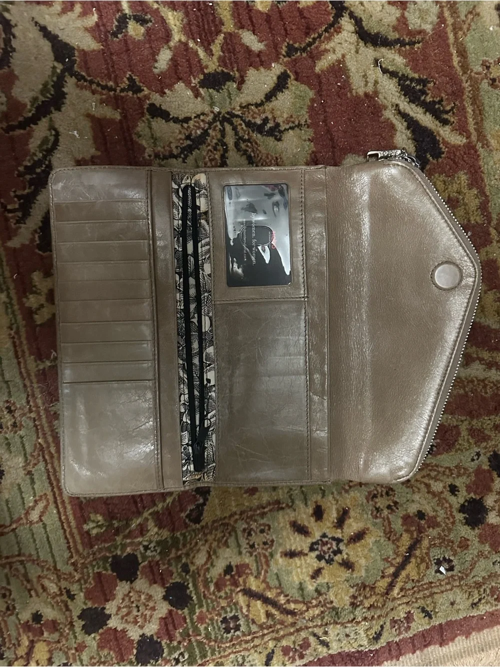 HOBO International Leather Wallet Taupe Zip Around Organizer Distressed classic